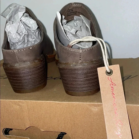 American Rag Tan Mules & Clogs with Slip-On Style and Medium Heel (6) - Picture 5 of 11